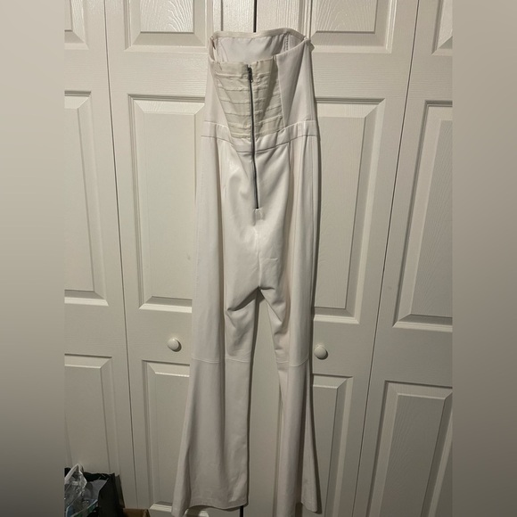 Alice + Olivia Lavera Jumpsuit in Off White - Picture 6 of 10